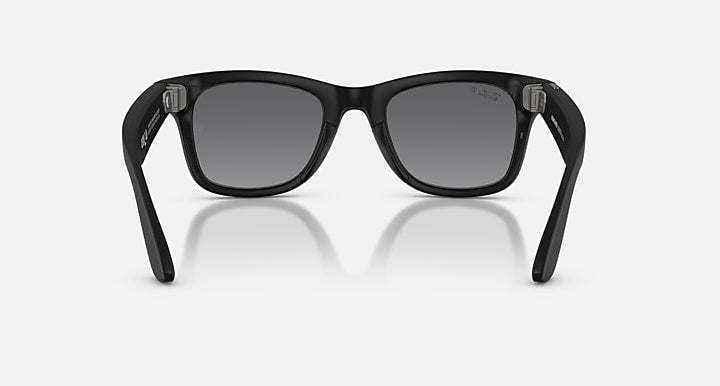 Smart Glasses with Camera